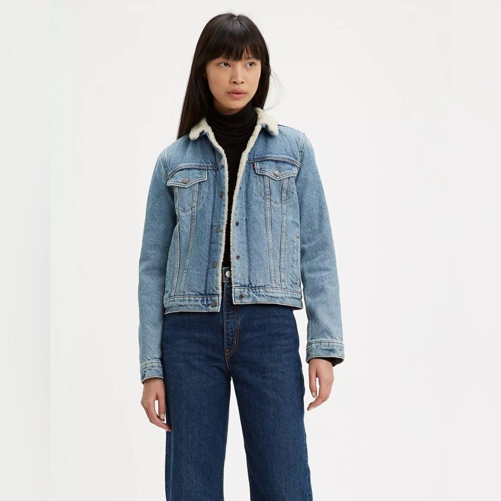 Levis Sherpa Lined Denim Trucker Jacket sz S